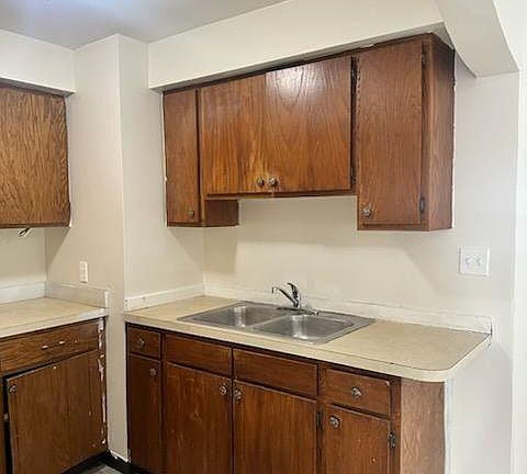 2nd image of 145 Crowley Ave #4-1-2