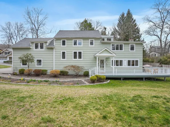 321 Mountain Road, Ridgefield, CT 06877