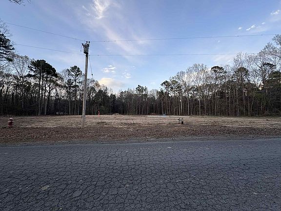 4th image of 1711 Arkla Plant Rd