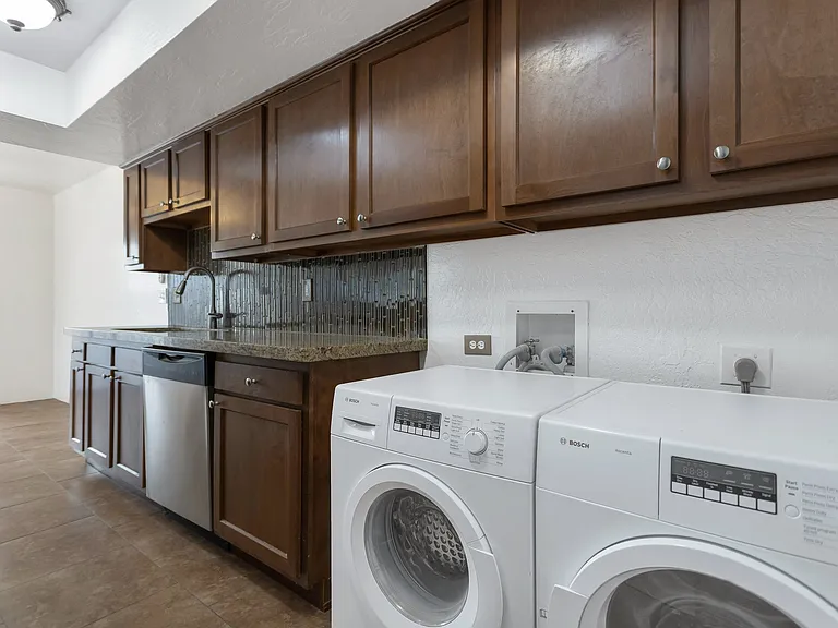 1820 E Frier Dr #2 — Photo 16