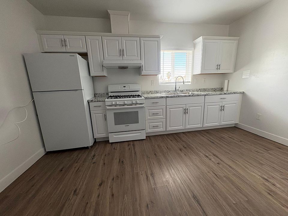 1st image of 2218 G Woo Ave #1
