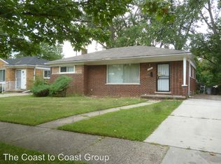 21641 Parklawn St, Oak Park, MI