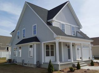 20 Ferris Wheel Ln, Dartmouth, MA 02747