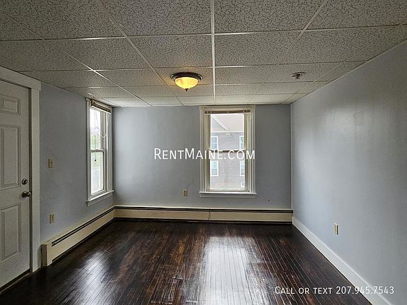 5th image of 64 Elm St APT 3