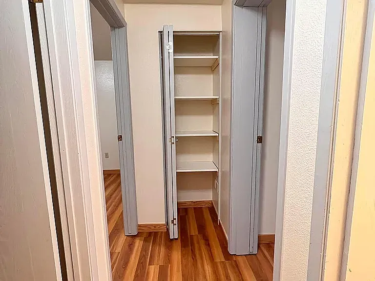 1222 Selief Ln — Photo 6
