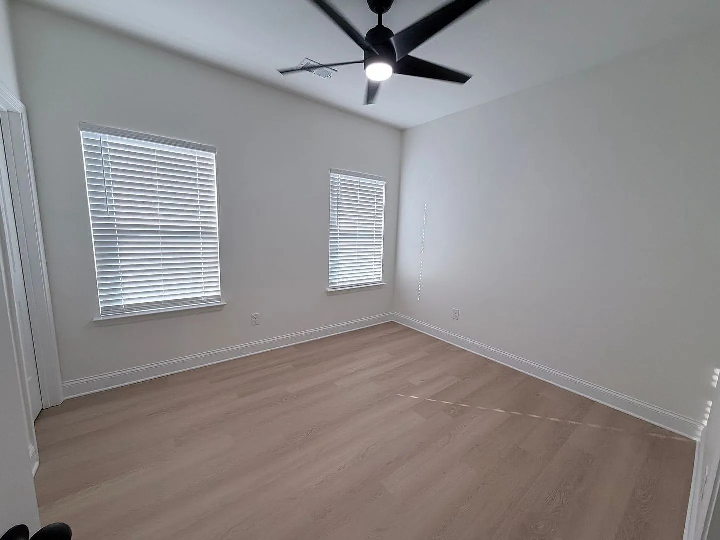 New Construction! Pre-Leasing For August 2027! — Photo 4