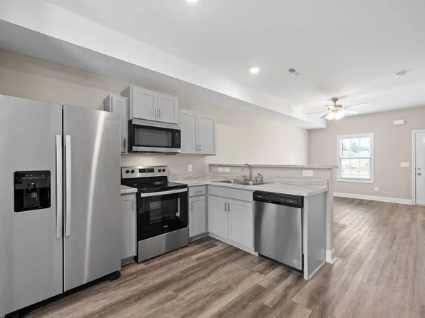 Meadow Hill Ln - 1167, 1167 Meadowhill Ln #E, Clarksville, TN 37043
