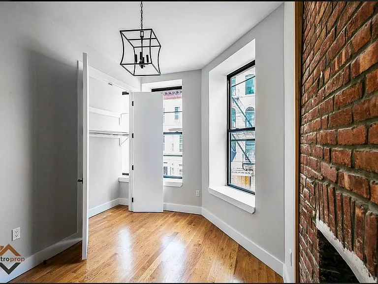 554 Dekalb Ave #3A — Photo 9