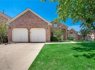 200 Jennifer Ln, Arlington, TX 76002