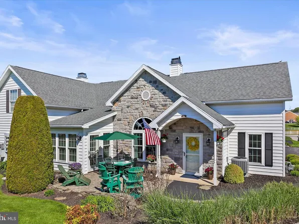 318 Clarks Way #318, York, PA 17403
