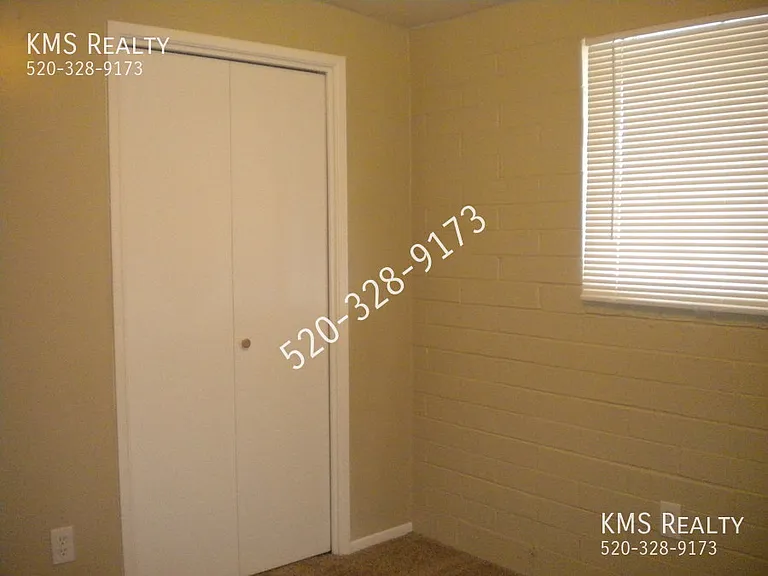 1711 E Canada St — Photo 14
