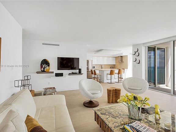 5th image of 881 Ocean Dr APT 26C
