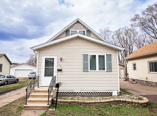 1272 W 2nd St, Winona, MN 55987
