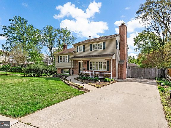 4th image of 4712 Iris St