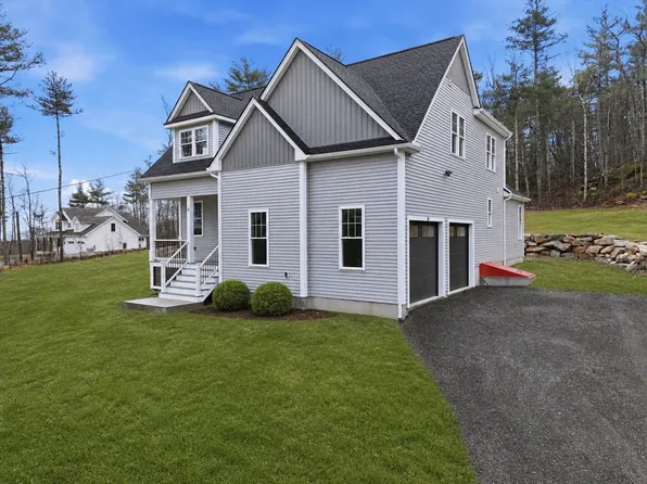 18 Lakeshore Dr, Douglas, MA 01516
