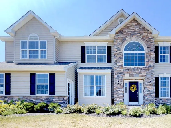 64 Lydia Dr, Smyrna, DE 19977
