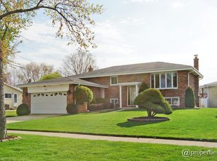 745 N Green Ridge St, Addison, IL 60101