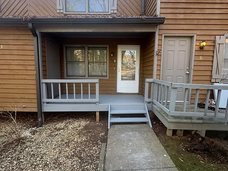 5105 Vann St #C — Photo 2