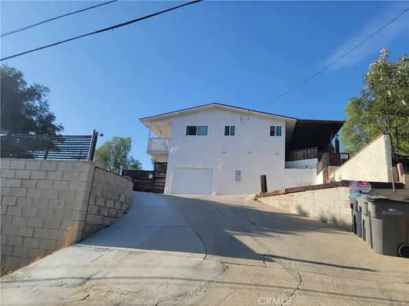 23998 Lodge Dr, Canyon Lake, CA 92587