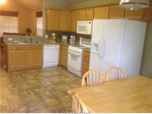 2nd image of 1037 Windmeadows Dr