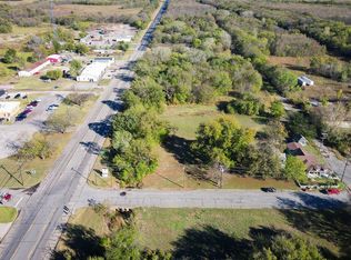 208 Lipscomb St, Bonham, TX 75418