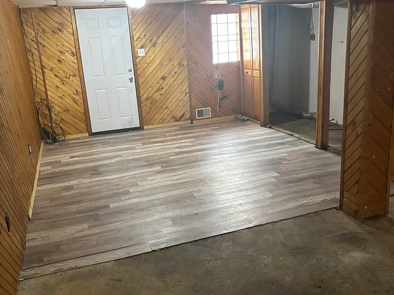 719 Taylor Dr — Photo 3