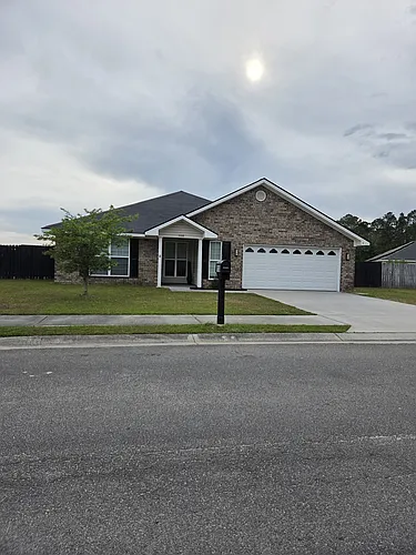 1110 Creekside Cir Photo 1