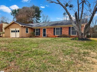 125 Saturn Ln, Greer, SC 29651