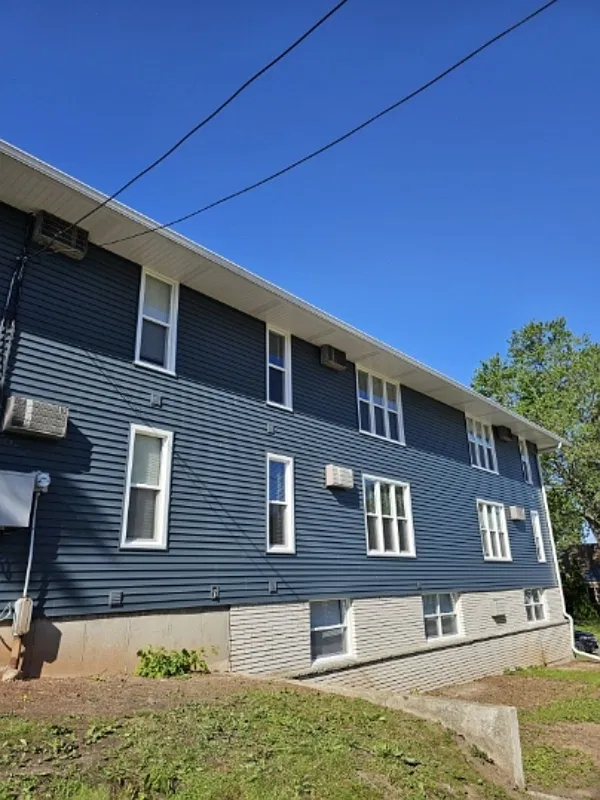 401 S Van Buren St — Photo 1