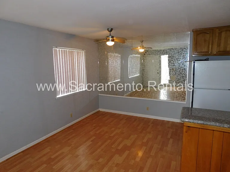 5954 Walerga Rd #3 — Photo 5