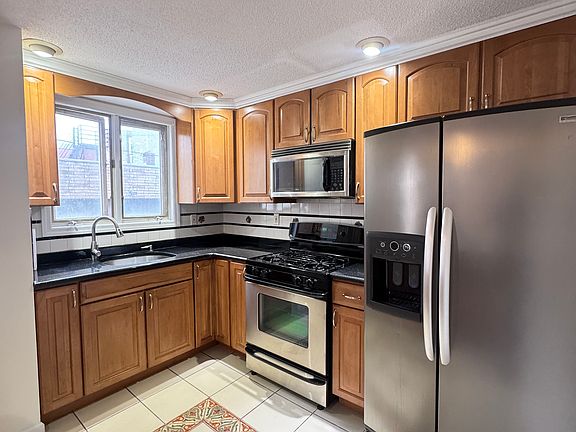 5th image of 5517 Grant Pl APT 1