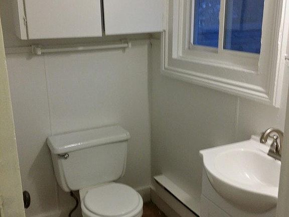 3rd image of 47 E Buffalo St APT 4