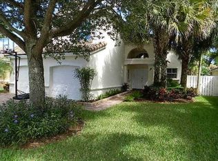 4951 SW 35th Way, Fort Lauderdale, FL 33312