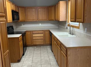 1113 N Fontenelle Dr, Derby, KS 67037