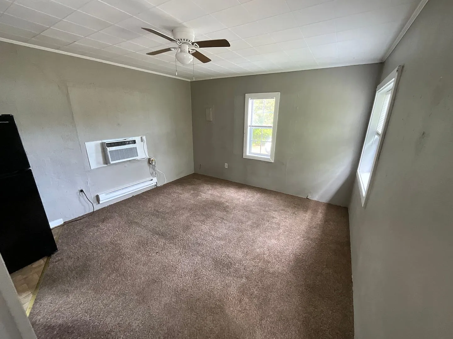 Cozy 1/1 Cottage at Hill Loop in Bonifay with Water/Sewer, Garbage, and Lawn Maintenance Included! — Photo 2