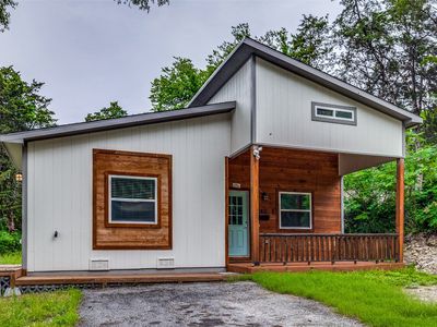 6811 Lacy Blvd, Dallas, TX, 75227
