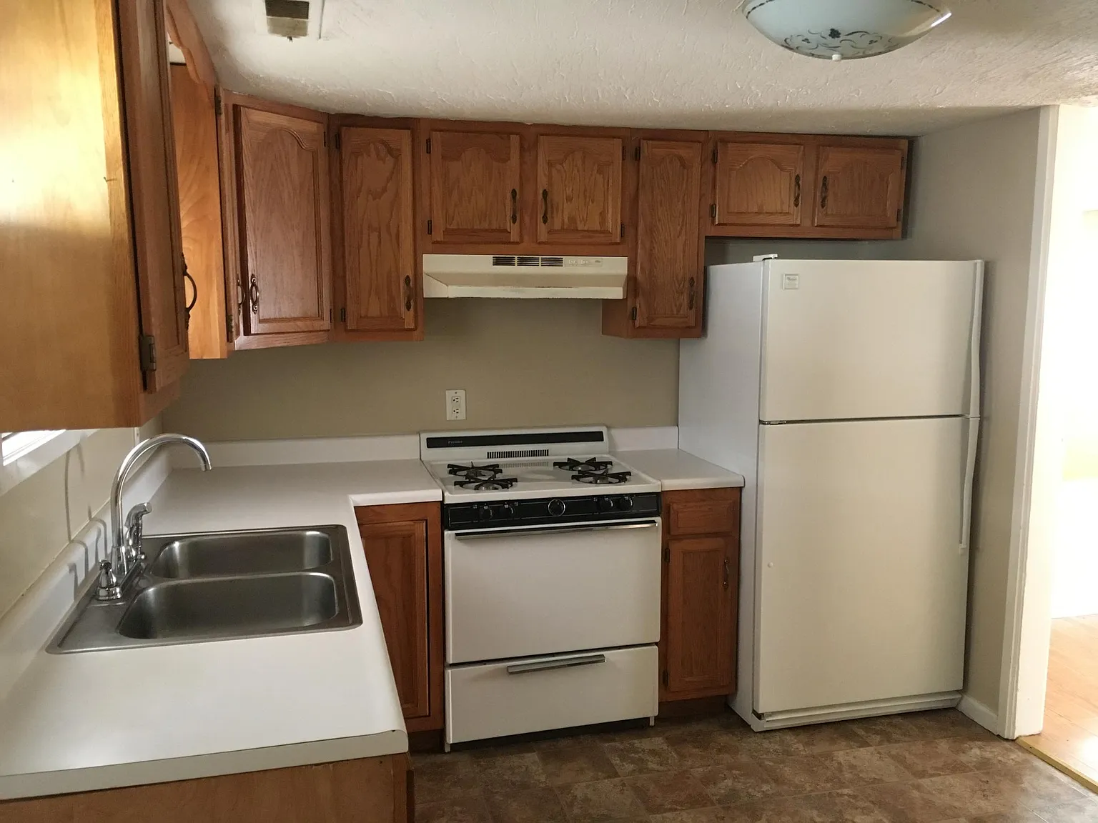 1 bed, 456 sqft, $695 — Photo 1