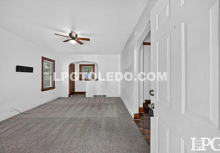 414 Bender Dr — Photo 4