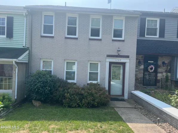 1209 Countryview Dr, Duncansville, PA 16635