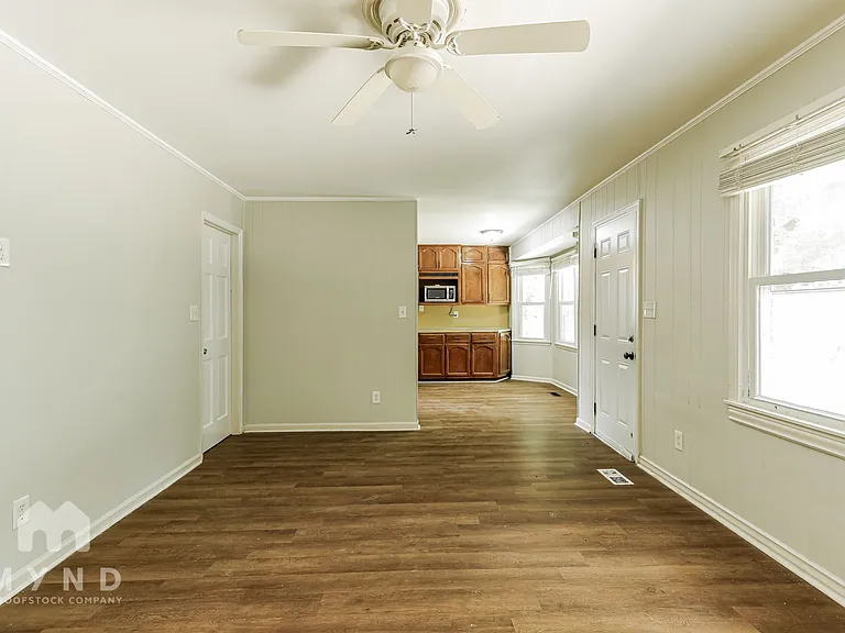 1840 Westridge Dr — Photo 10