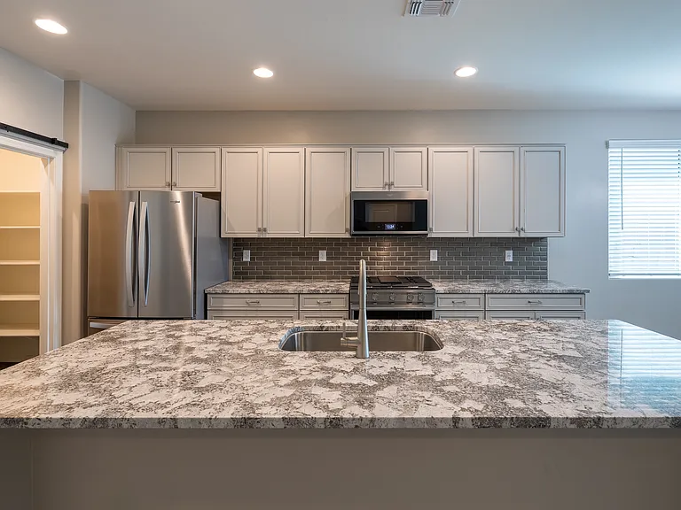 10324 S Barlow Way — Photo 3