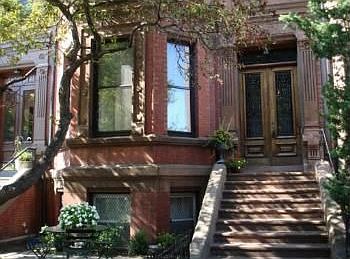 2nd image of 121 Marlborough St APT 4