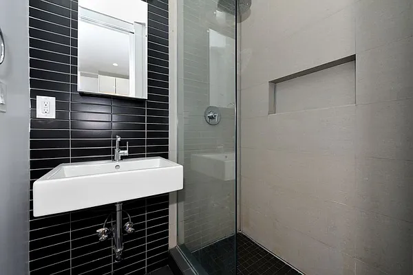 Rented by Aether Property Group | media 33