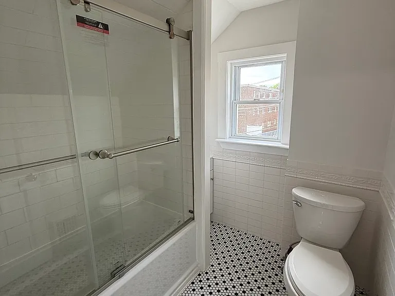 421 Belgrade Ave — Photo 16