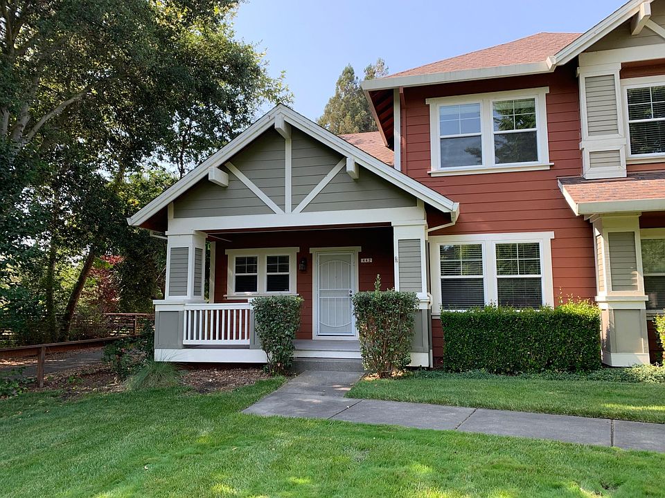 1st image of 442 Matteri Cir