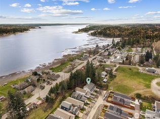 21 E Sullivan St, Allyn, WA 98524