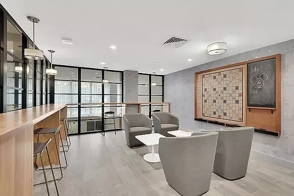 Rented by REAL New York | media 4