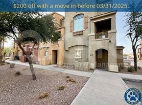 240 W Juniper Ave