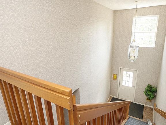 3rd image of 4533 N Shore Dr APT 303