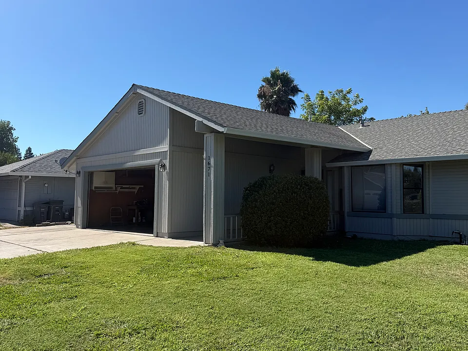 1671 Sandpiper Dr
